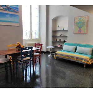alessandras-home.hotelitalianriviera.com/